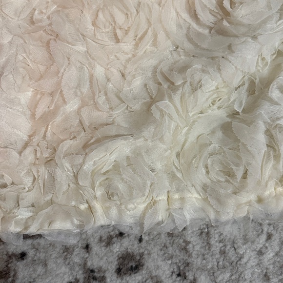 BNWT LOFT Cream Floral Tulle Blouse. Size S. - Picture 7 of 7